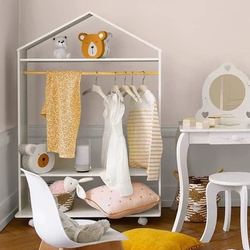 Gyerek ruhaállvány házikó Gyerek ruhaállvány házikó