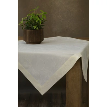 Lilian asztalterítő 100% poliészter krém színben Lilian asztalterítő 100% poliészter krém színben