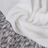 Kép 4/6 - KIARA törölköző, fényes fonallal átszőtt jacquard szegéllyel