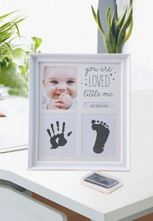 Kéz és lábnyomot megörökítő képkeret