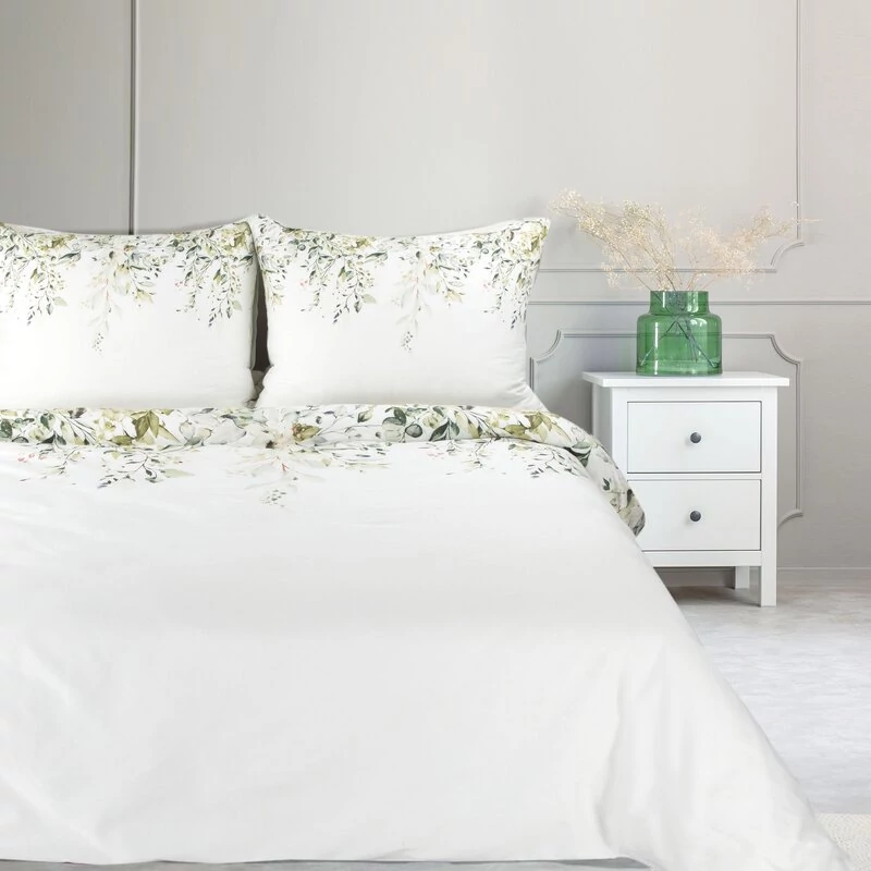 CLASSIC SATIN SPRING 23 ágyneműgarnitúra kiváló minőségű pamut szaténból virágmintával